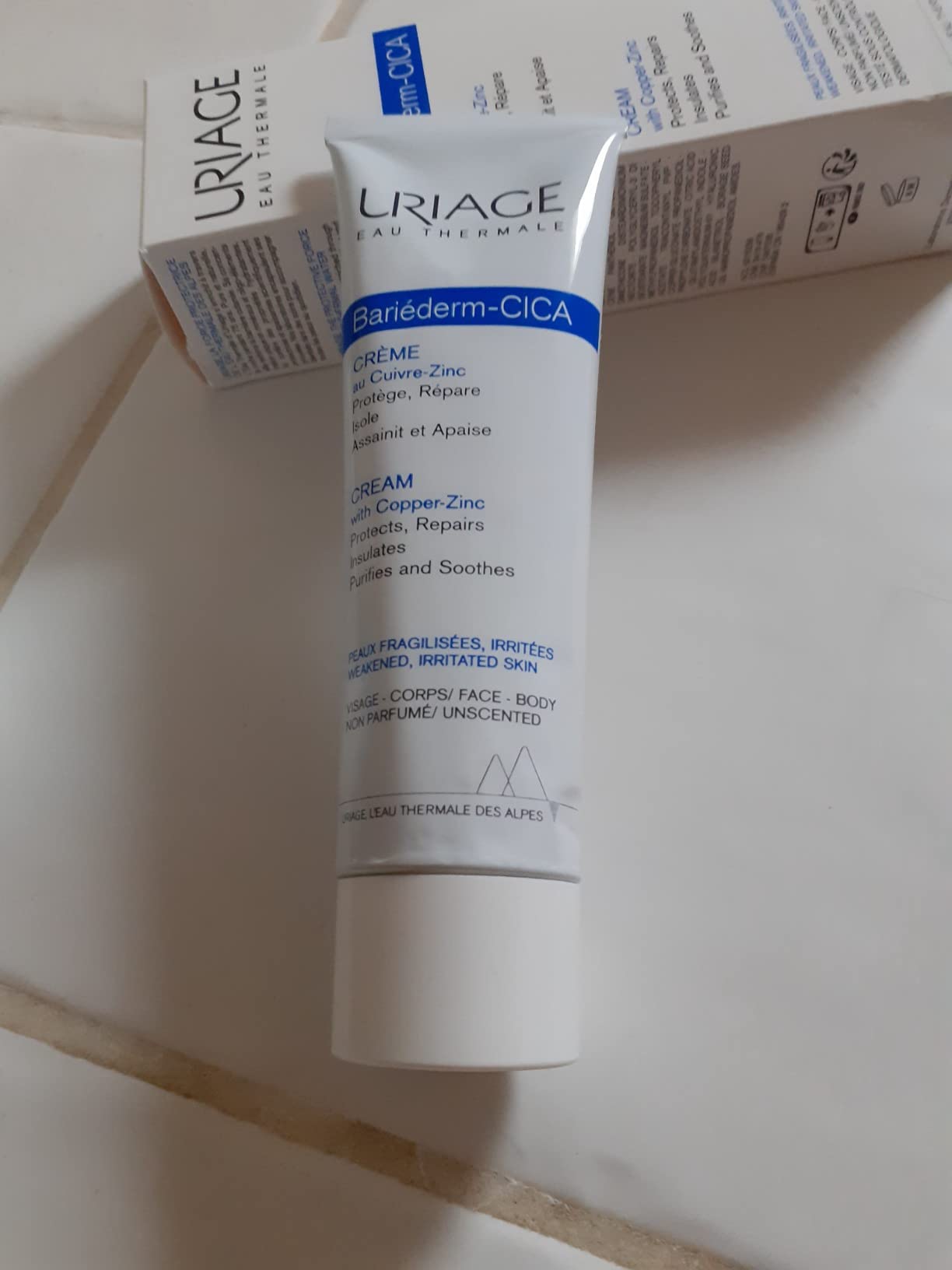 Très bonne crème réparatrice