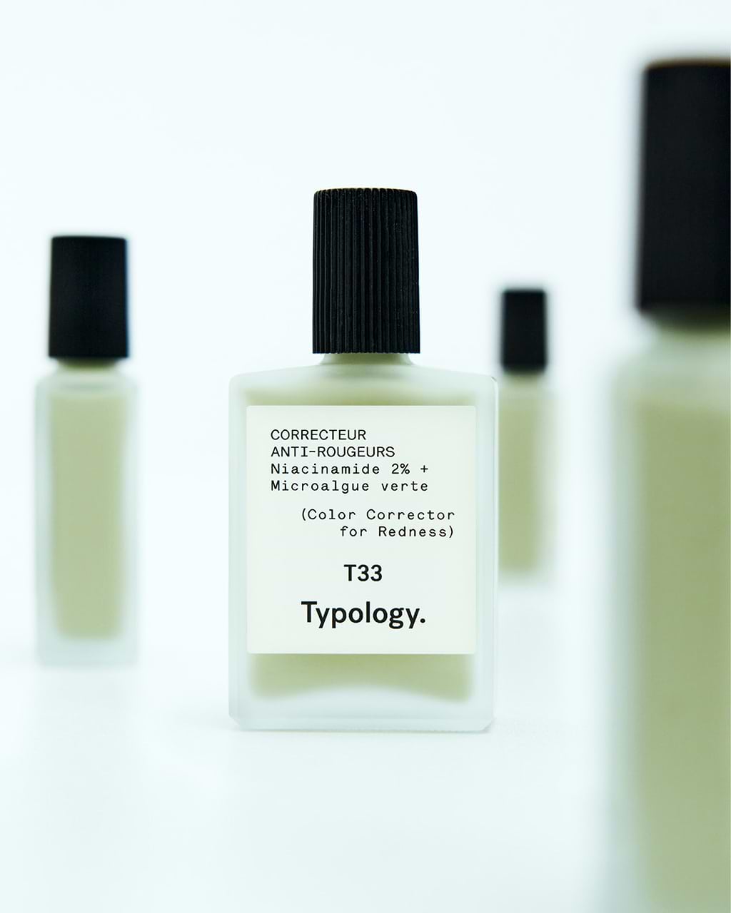 typology-correcteur-anti-rougeurs-niacinamide-2-microalgue-verte-fini-naturel-sa image 4
