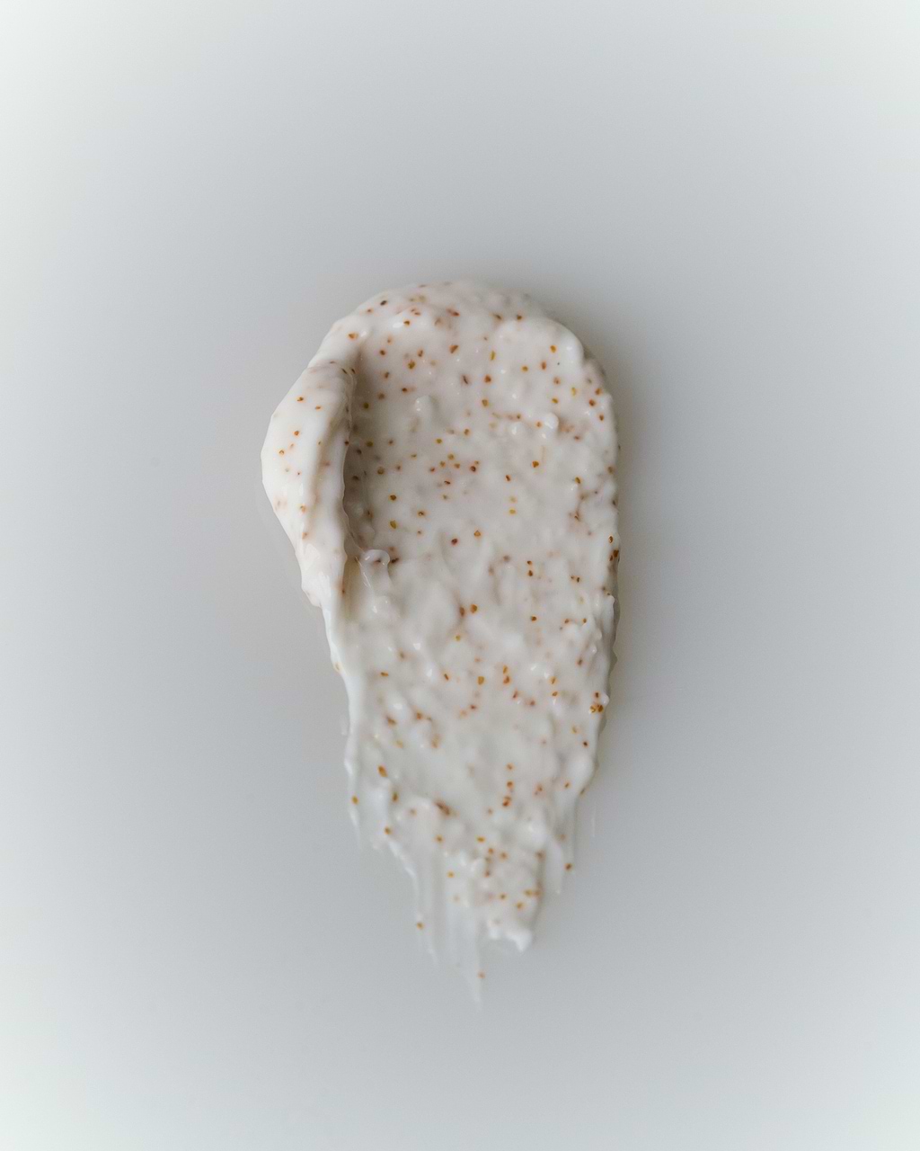 typology-gommage-corps-nourrissant-exfoliant-corps-l-huile-d-amande-douce-et-beu image 4