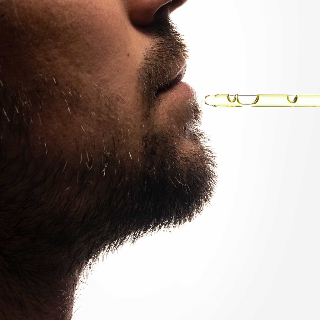 typology-huile-barbe-et-cheveux-bio-au-chanvre-et-ricin image 5