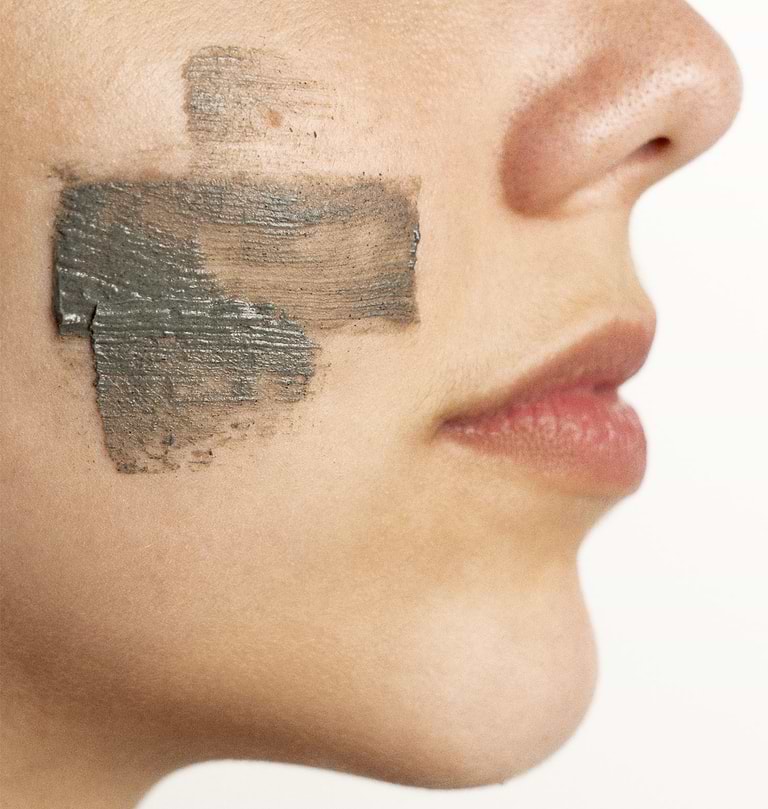 typology-masque-purifiant-visage-charbon-ortie-bio-99-d-origine-naturelle-anti-p image 6