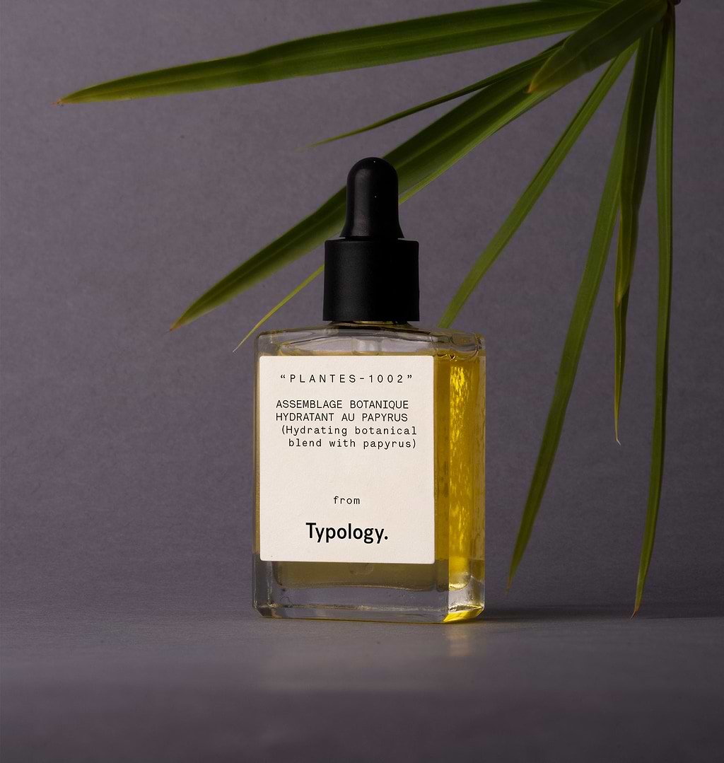 typology-assemblage-botanique-hydratant-au-papyrus-s-rum-de-nuit-visage-100-d-or image 3